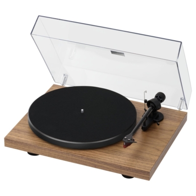 Debut III - פטיפון של Pro-Ject ב"פיוז סטריאו"