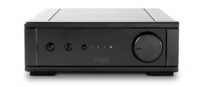 IO - מגבר סטריאו של Rega ב"פיוז סטריאו" - זווית צילום קדמית